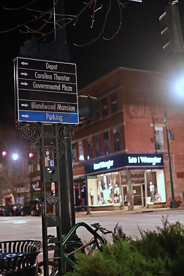 A Friendly Staycation - Downtown Greensboro Close To Major Attractions! 外观 照片